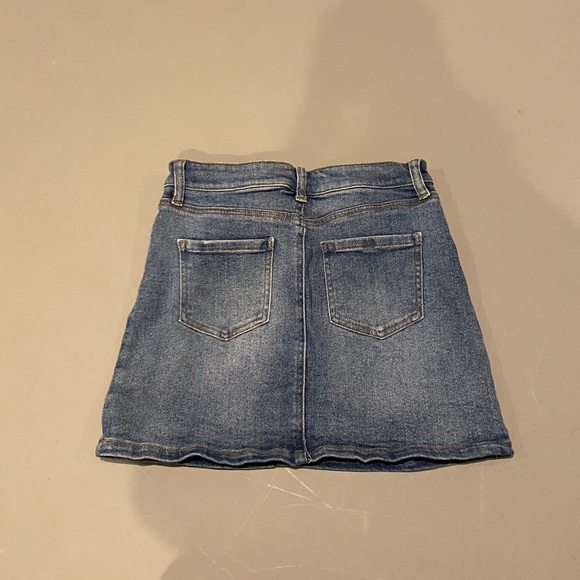 Denim mini skirt - Picture 2 of 3